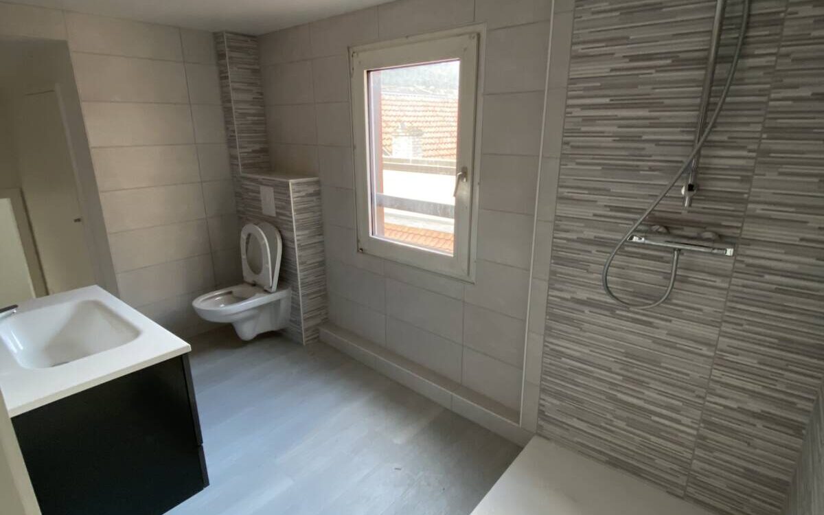 4 idées de rangement pratiques pour une salle de bain bien organisée Schiltigheim